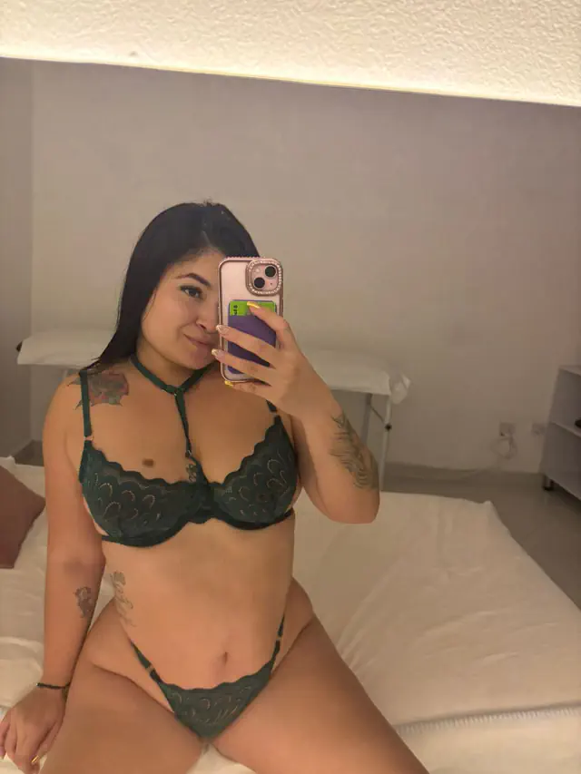 escort-media-55afa2b7-e630-4854-8685-4dace213f286