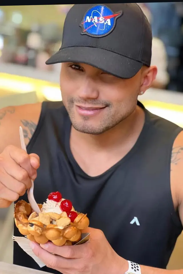 escort-media-5637b68b-faf4-4fea-b5e6-956eccffff46