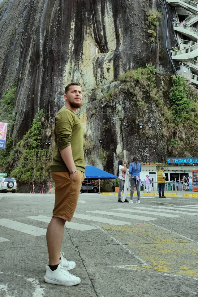 escort-media-56e6e613-2b51-4ba1-80d9-f86941a61834