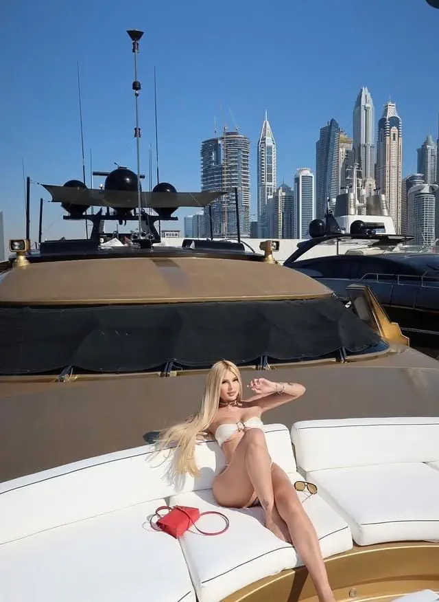 escort-media-570d33ce-3c28-4e02-96fd-97d2eb88799c