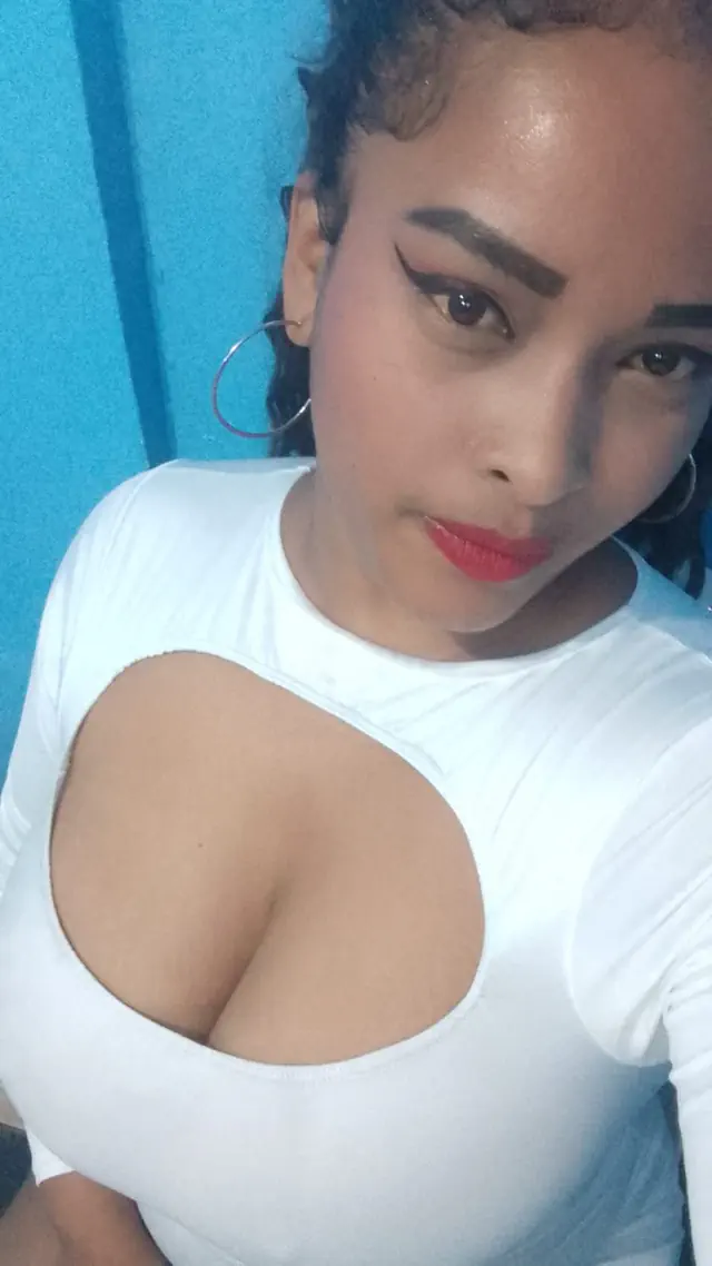 escort-media-57a0e930-494c-4479-93d8-1982e8f01135