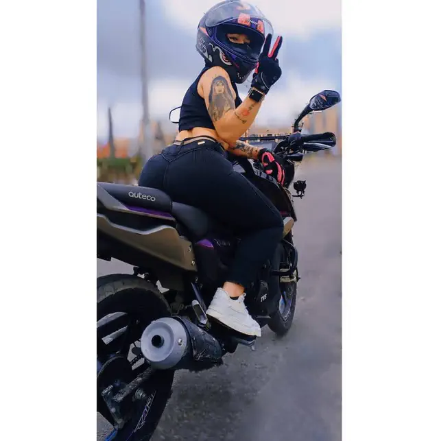 escort-media-587a42da-d529-472c-b2c1-e54d7ccf8c84