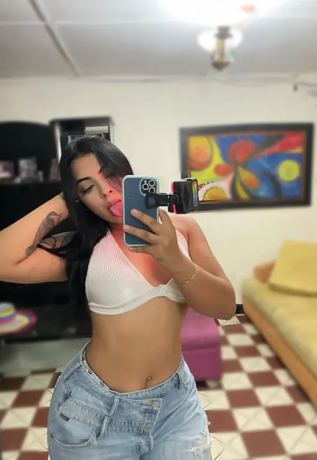 escort-media-58978a4c-7175-4080-b643-8d6783e65bf6