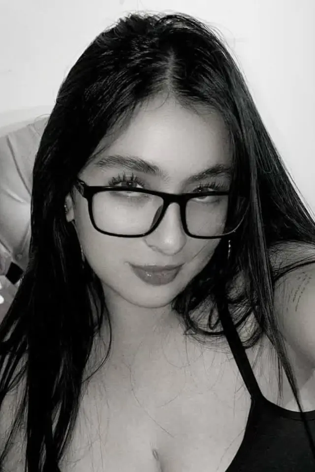 escort-media-59550d07-fb11-4c30-9932-618d63a8fe6a