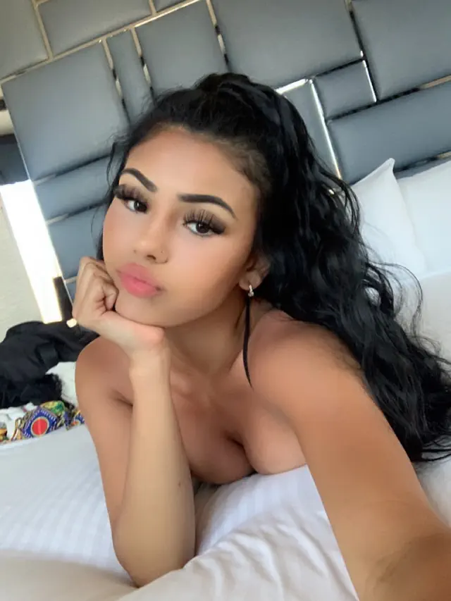 escort-media-59e9aa57-391b-41ec-af4a-59b4063890fd