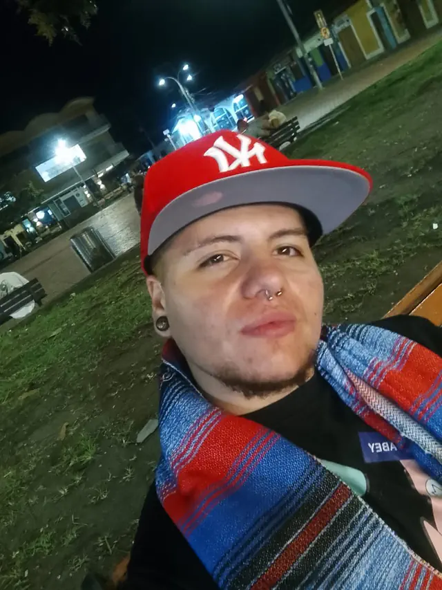 escort-media-5a1cf886-fa50-4055-b6cb-c1989a479f42