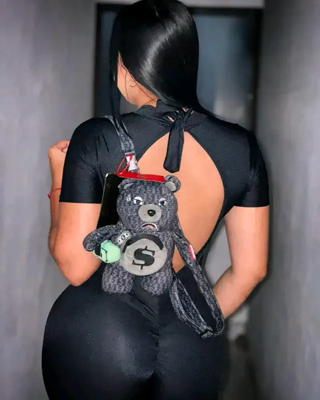 escort-media-5a5156fd-b904-4178-ba8d-028a405d9358