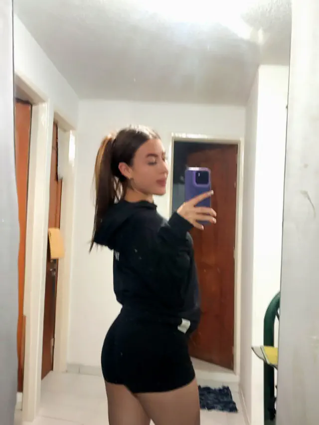 escort-media-5abf40cf-9a28-4d2d-b117-f14c2cd2fea5