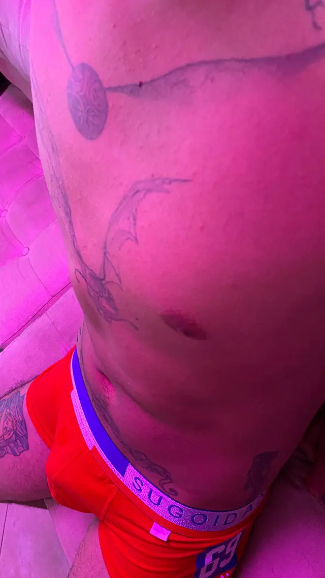 escort-media-5b06eec7-146d-4cd7-990b-f805f2485cee