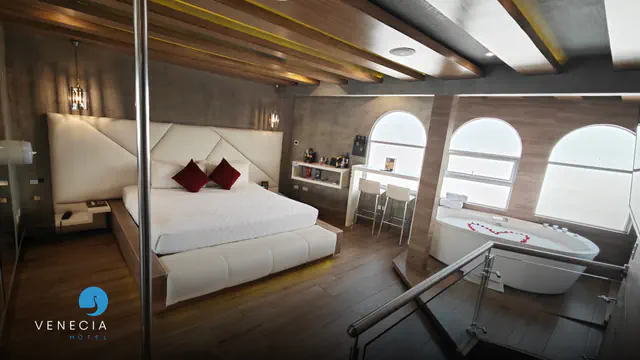 escort-media-5bfb0691-d4bc-4d5d-b897-998e19b08eef