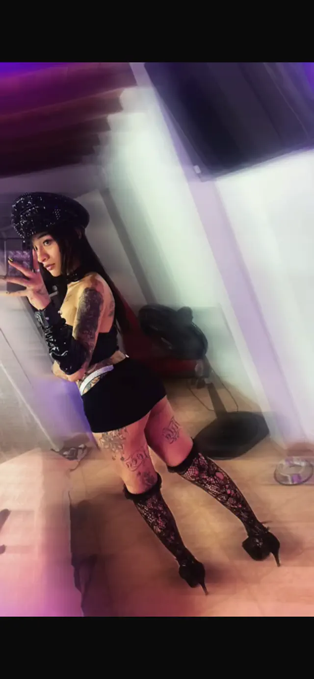 escort-media-5c0c8303-478b-4174-b43e-79b3bec00122