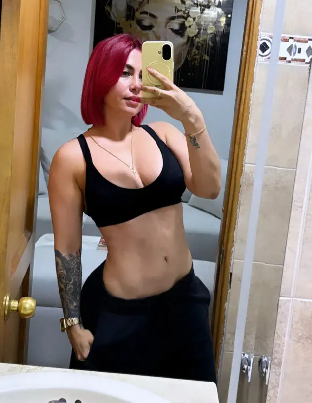 escort-media-5c39d9aa-35ea-4945-beab-e5cad23f9526