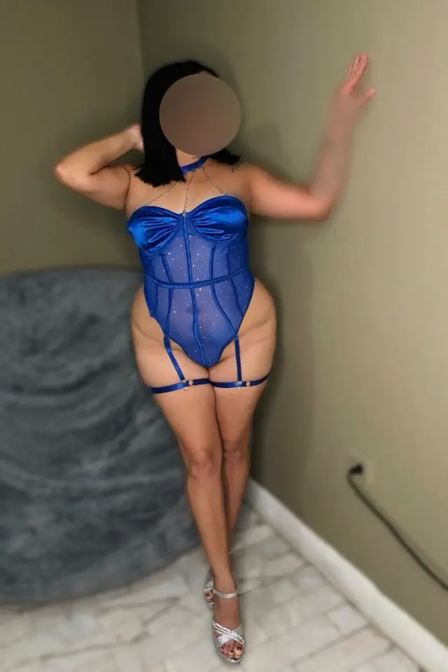 escort-media-5d882cba-8349-4019-a459-077d6a6c3b04