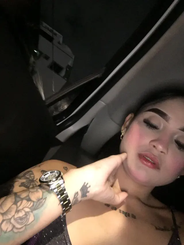 escort-media-5d928076-3e26-4a09-b4e3-0f9071c9a46e