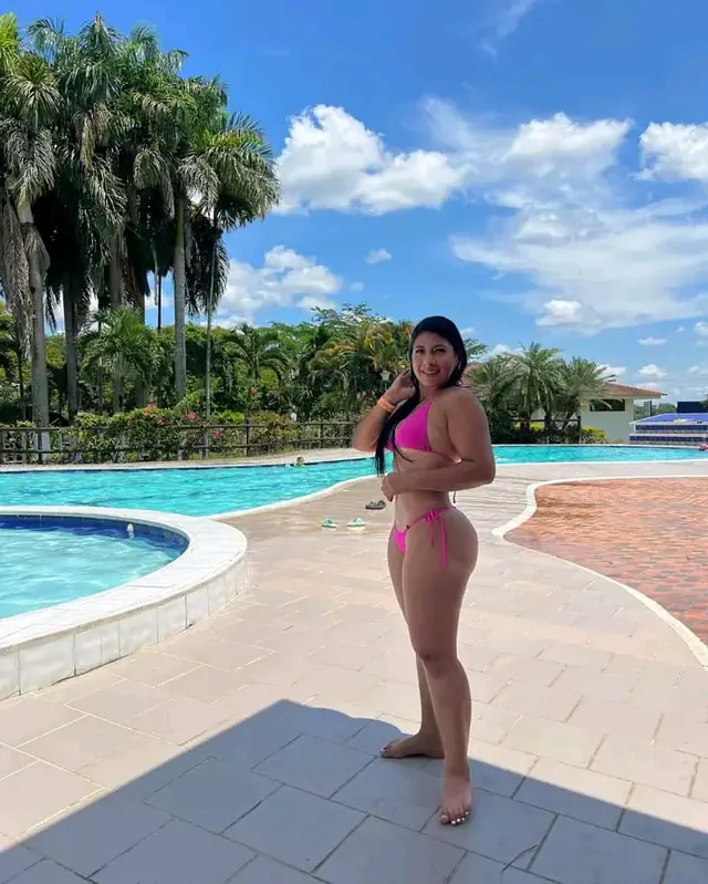 escort-media-5e576554-37ff-473b-926b-7fd0d7f10a2a