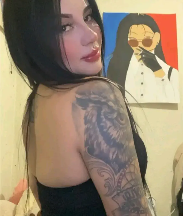 escort-media-5e8fc958-db67-44ed-804c-e5715c61df89