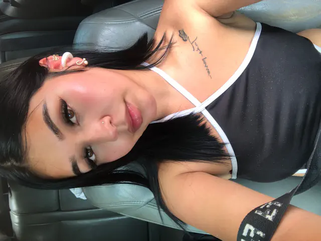 escort-media-5f0c43f3-e210-44de-9d8c-718c48270716