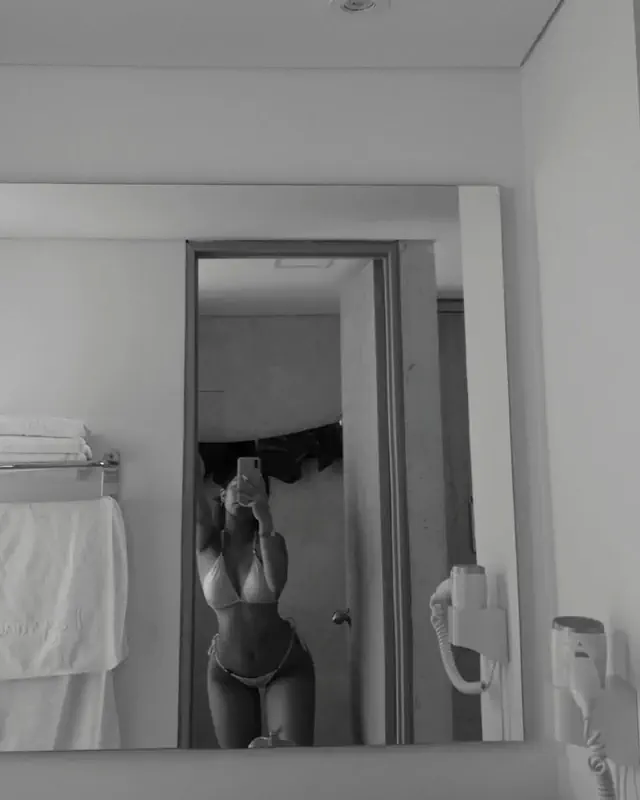 escort-media-5ff0ee69-c66a-47a9-b24f-c22dbfff678d