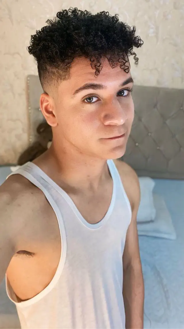 escort-media-5ff7cf1f-cb0a-4074-a8ca-302da0bb914d