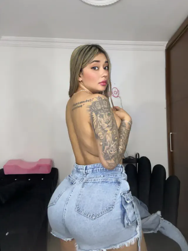 escort-media-5ffced58-4d9b-4462-a38f-70e4bae246f1