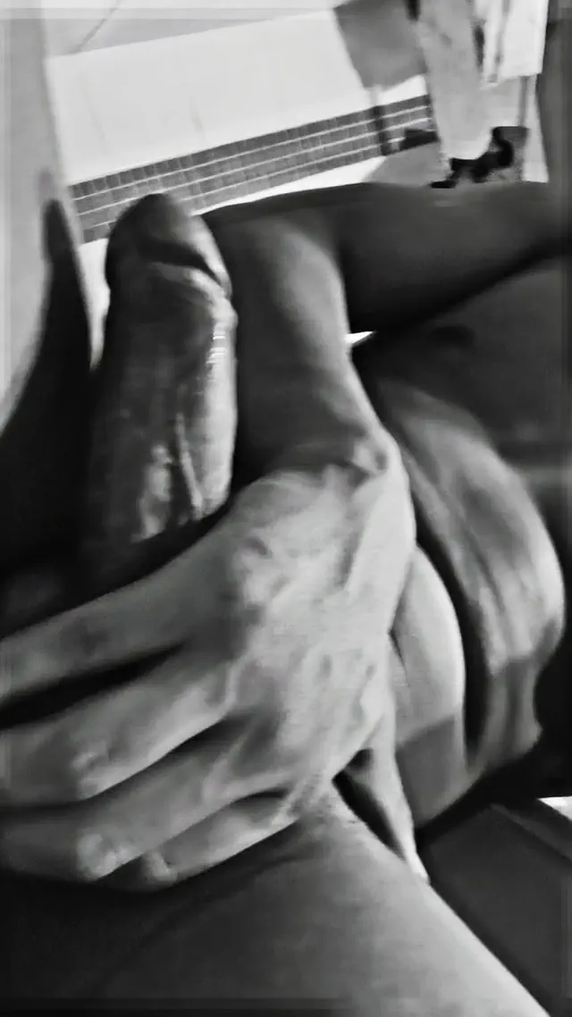 escort-media-607be5fa-0fba-44a4-b874-9d9df92735da