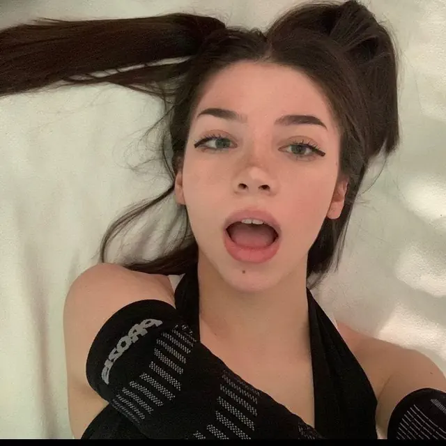 escort-media-611dd8a5-ffbd-43ab-b0c6-bf216f75507a