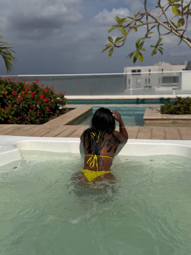 escort-media-6269473a-fee6-43b5-8cf0-2f53ef9b1dbe