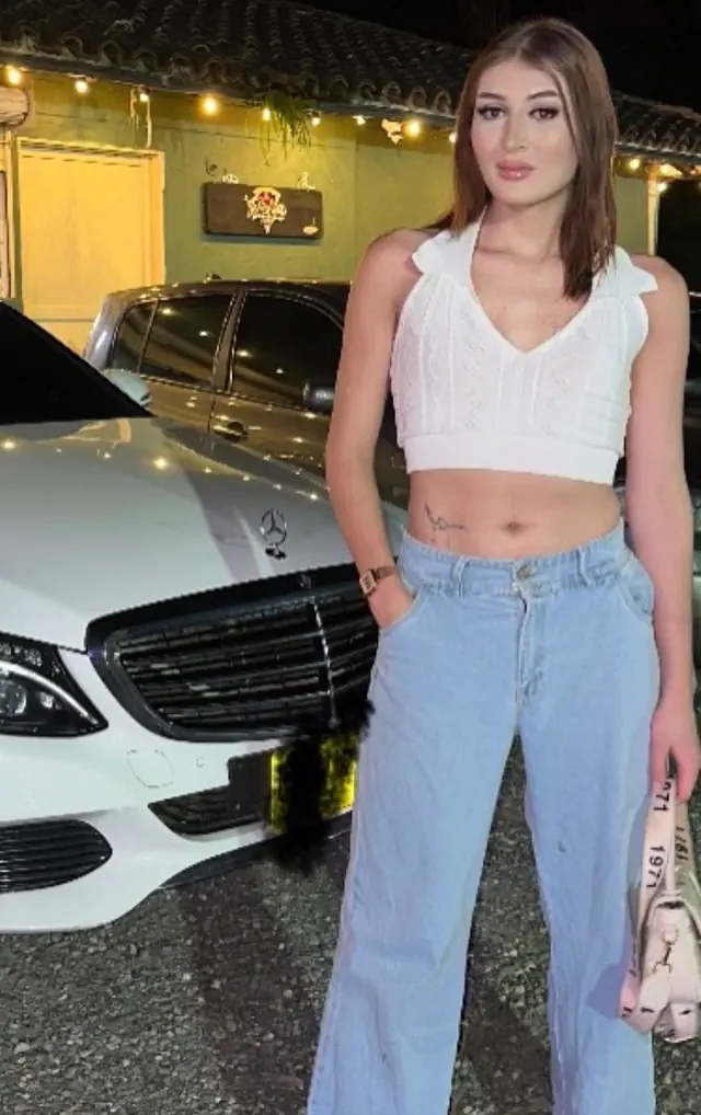 escort-media-638a4c57-c922-4fb8-8d4f-e538b274d214