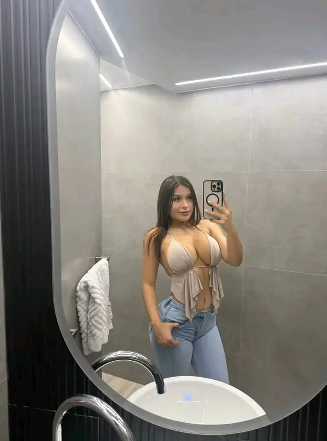 escort-media-652b9aa8-40ca-41e5-b6c8-c7ba6b5e789a