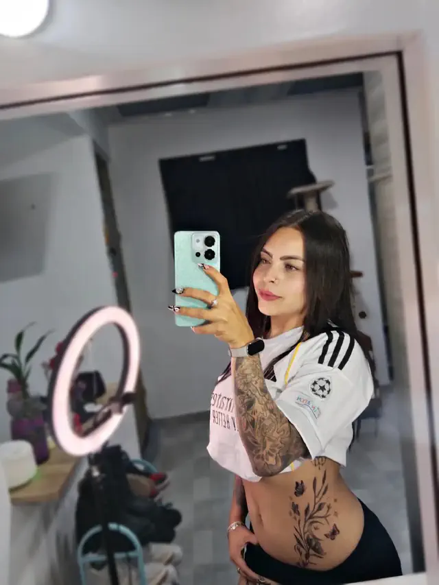 escort-media-658d7469-aaba-456f-a9ed-54762a96385e