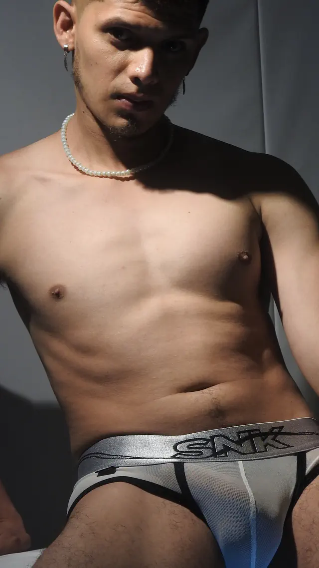 escort-media-6696722a-8e1c-42f3-9b4a-d267d811c926