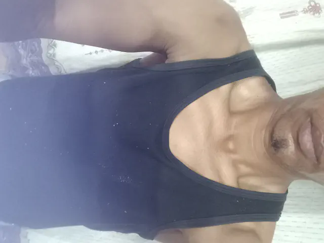 escort-media-66c376dc-599d-46d9-9544-91c347cfb4ce