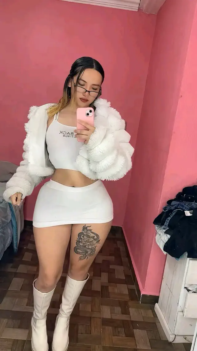 escort-media-677b01ab-cb9a-42f6-93fc-9f2142729f00