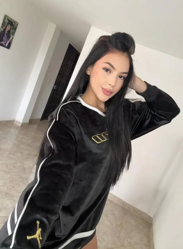 escort-media-6795422a-253a-49e9-a94e-0583d51307ff