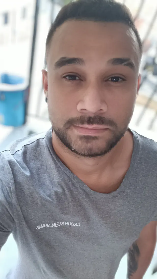 escort-media-67d364a0-e0ae-43da-80b3-f26ac42a886d