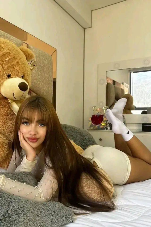 escort-media-681b75ba-ccdb-48d7-b663-be4cbf38152b