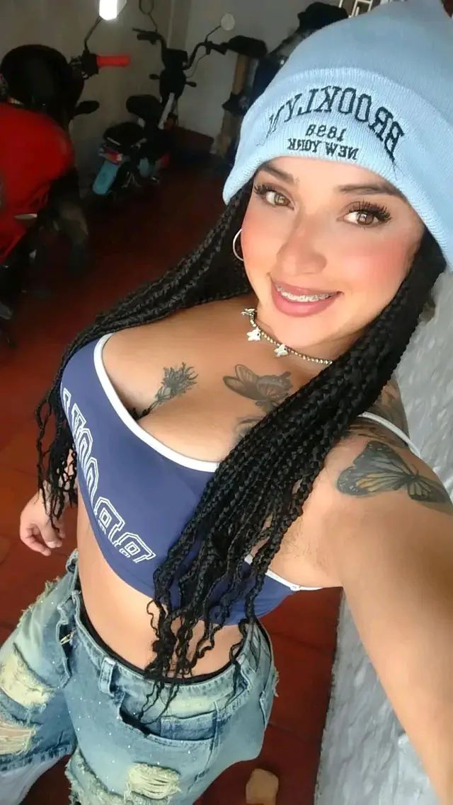 escort-media-69d6b4fe-014e-4e3a-b0c0-33e810e3781a