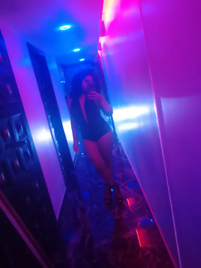 escort-media-6b8a3557-93fd-40ee-89c7-238b9f4f3eb7