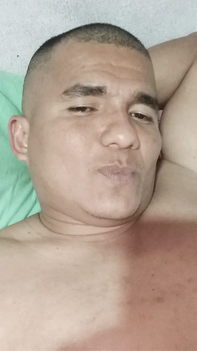 escort-media-6c535e78-1698-44e2-be68-16c125abb1ef