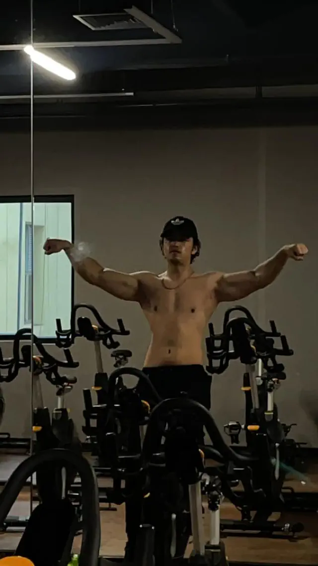 escort-media-6c73652c-6a51-493a-1af0-792e73c4db00