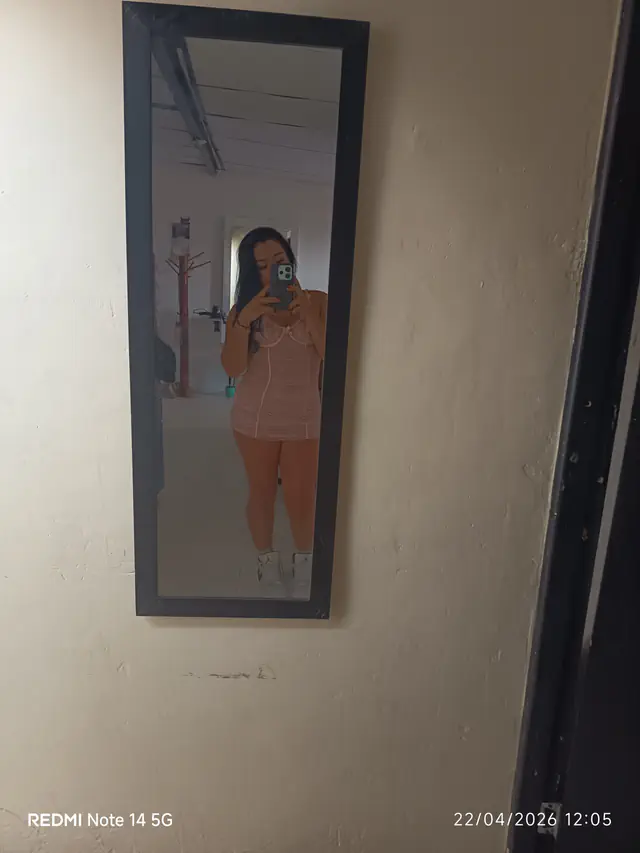 escort-media-6c97204e-2343-4a1e-87e1-e3f959e4a2b7