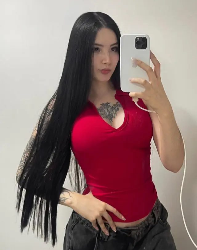 escort-media-6ca97868-939f-4045-9f39-0d4e3b408856