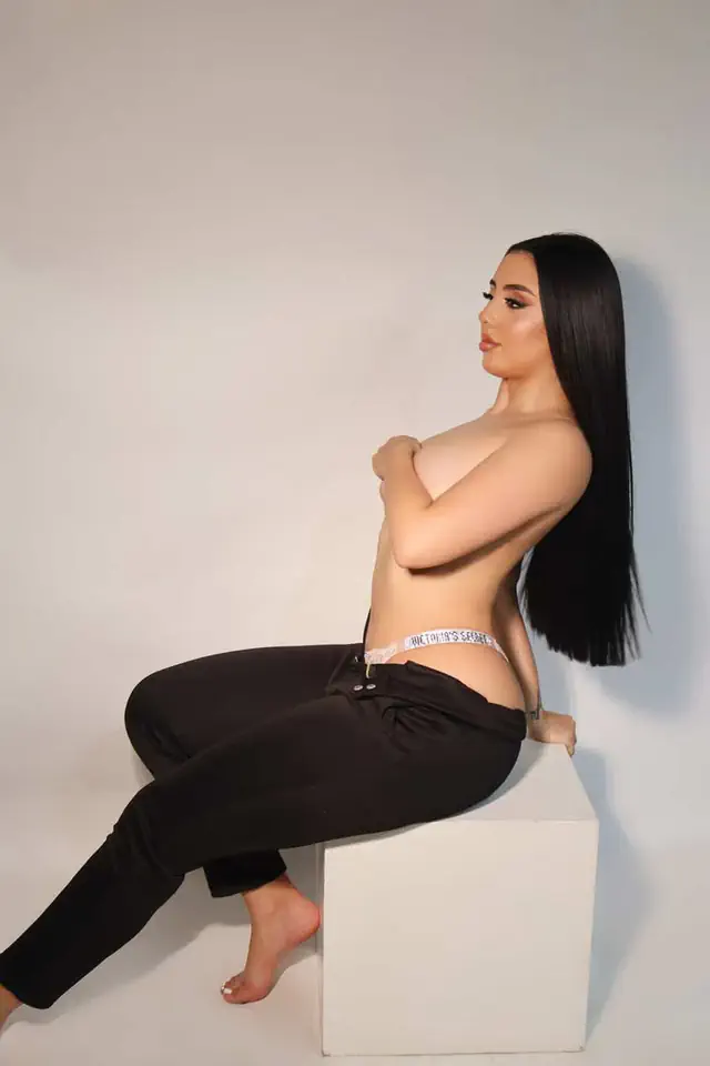 escort-media-6cc50cd1-dd63-4c86-b623-720e6bb5f7df