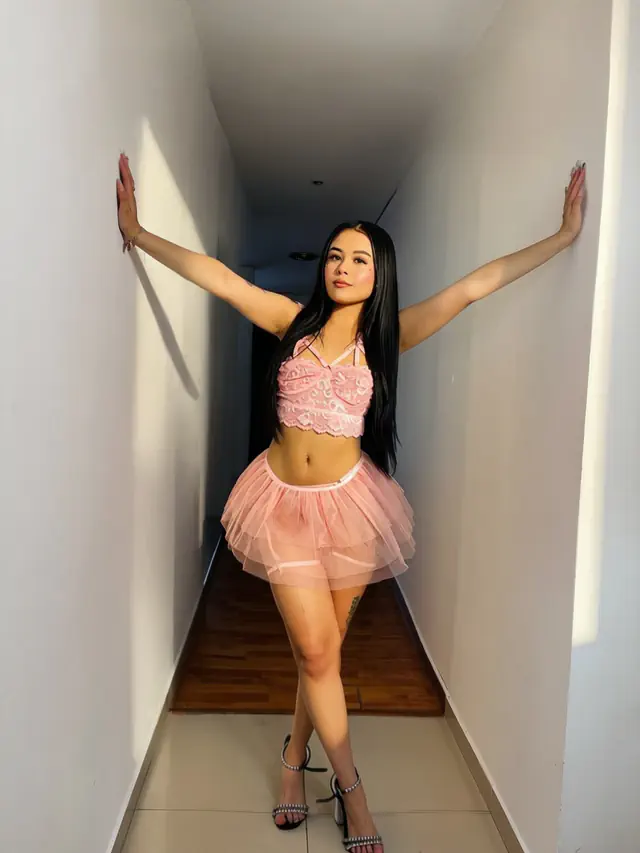 escort-media-6fbefa73-15d6-4e3a-8b90-10832c0223ef