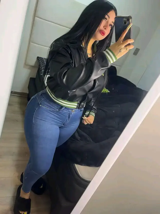 escort-media-7037e28c-8880-4ff2-b288-5c202c431f63