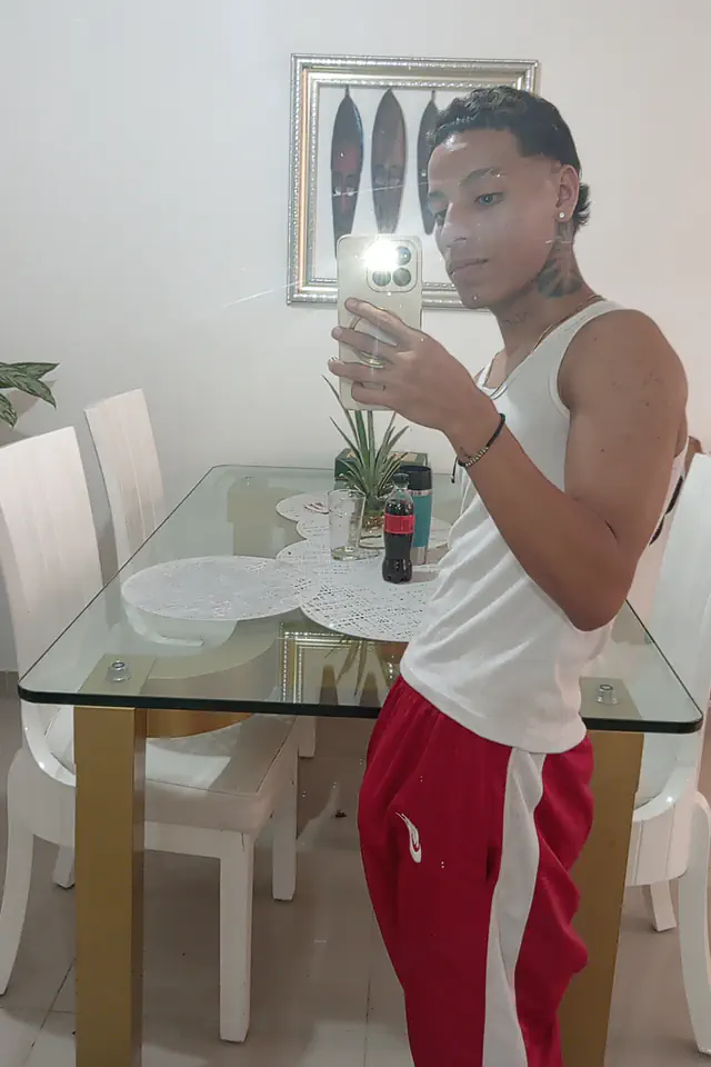 escort-media-70706bb1-e66a-4bda-b052-91ae310a982a