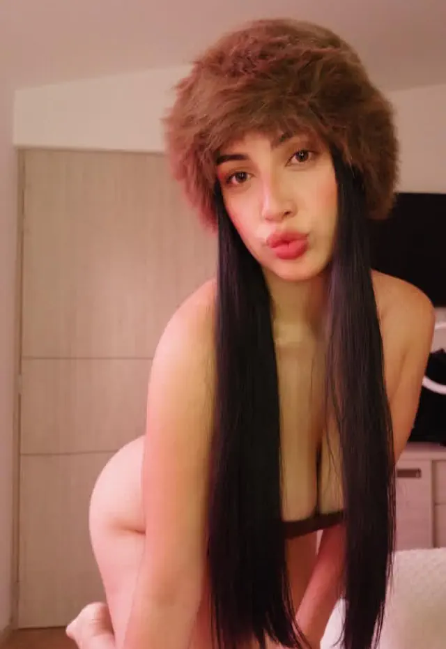 escort-media-713b3828-615b-45d4-8378-e65661d3ae1e