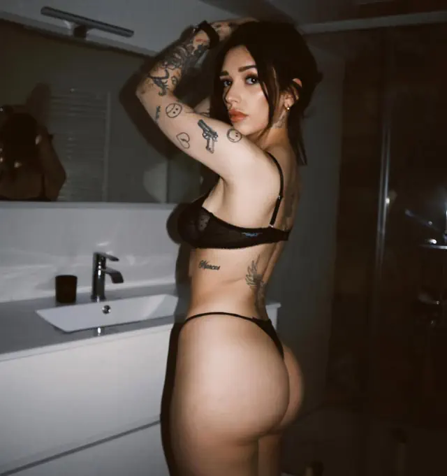 escort-media-72932da3-61ee-44c0-97e4-02188017c0dd