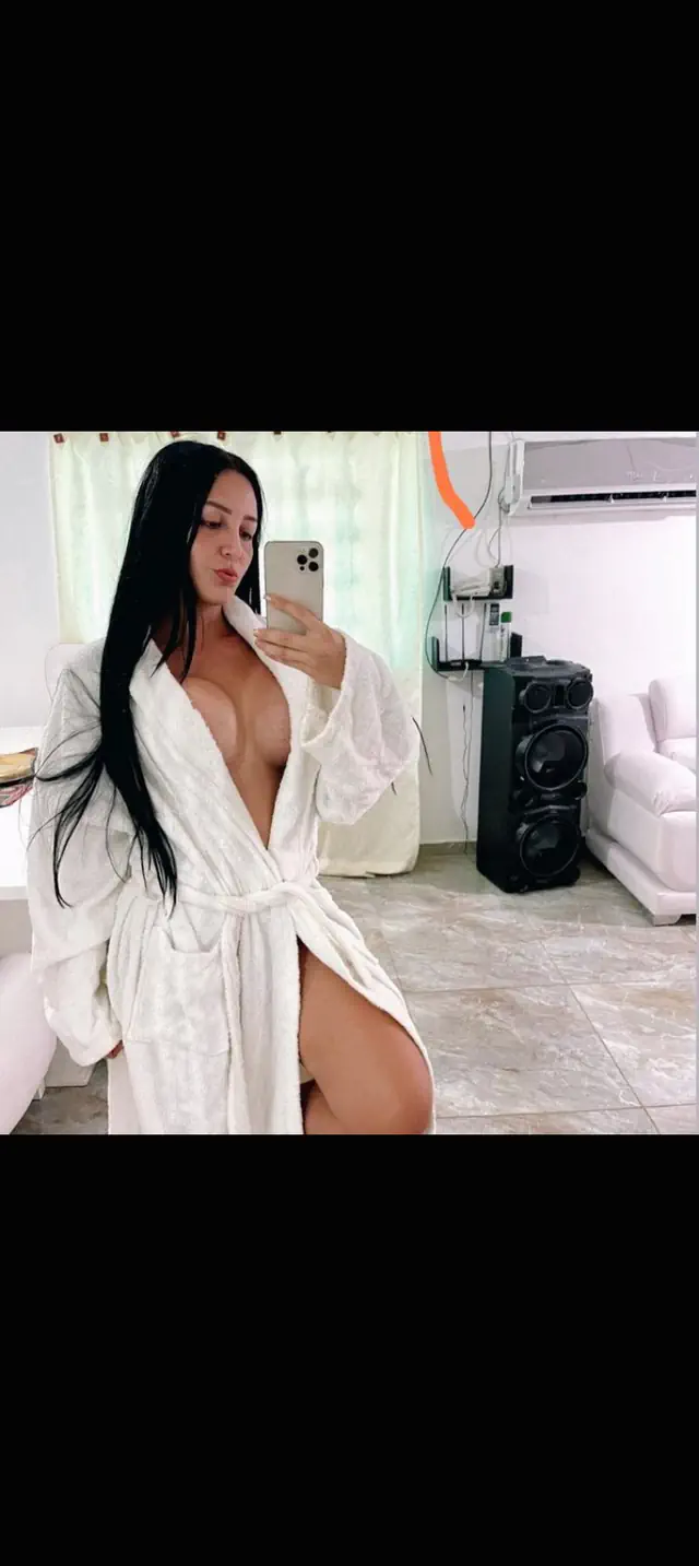 escort-media-72d286aa-6616-485f-ac41-92630a936843