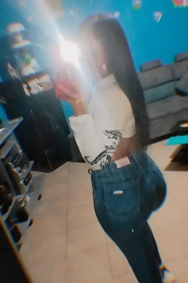 escort-media-7360fcda-c37f-469e-822a-aafc3dc74f19